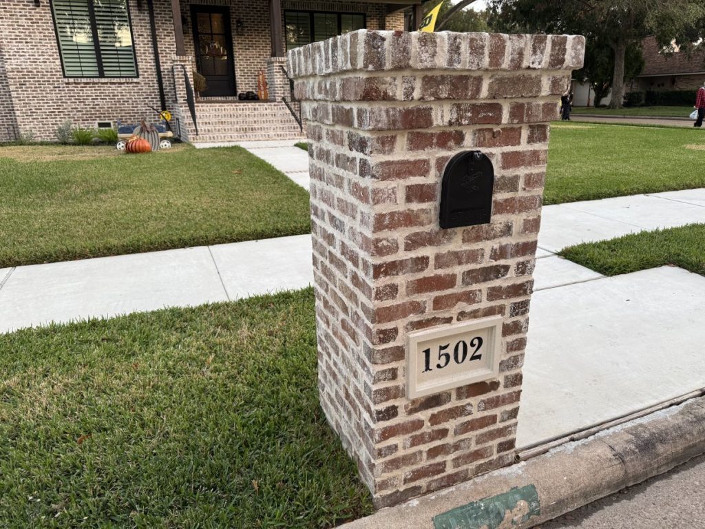 Brick Mailbox German Smear Construction
