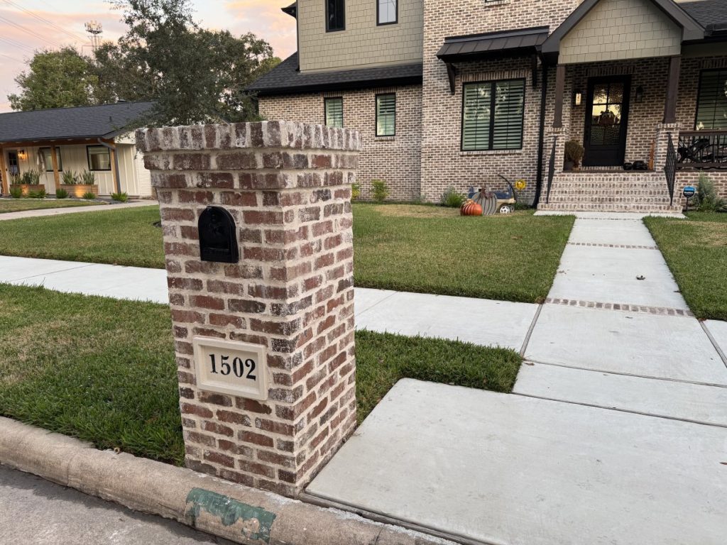 New Brick Mailbox With German Smear Finish Construction