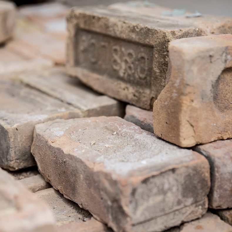 antique and discontinued bricks